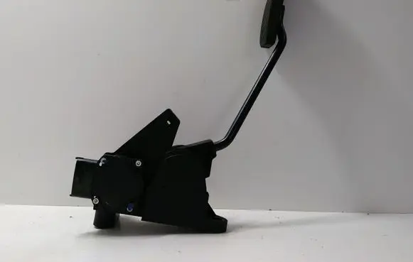 Opel Zafira A Accelerator throttle pedal 0281002299 18900166