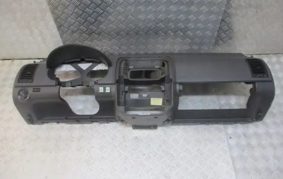 Volkswagen Polo IV 9N3 Dashboard