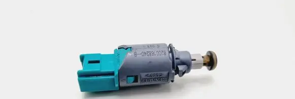 Clutch pedal sensor