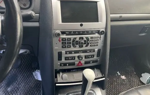 Peugeot 407 HiFi Audio sound control unit 