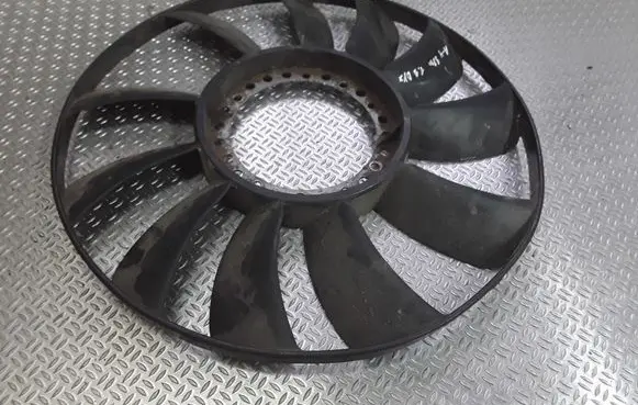 Audi A4 S4 B5 8D Fan impeller 