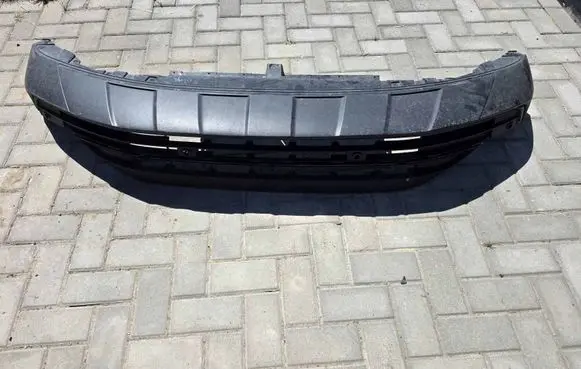 Volkswagen Tiguan Front bumper lip 5NA805903H