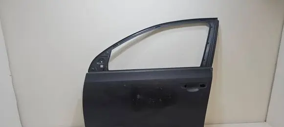 Volkswagen Golf VI Front door 5K4831311D
