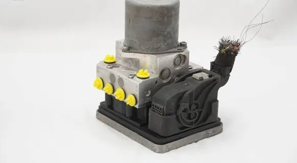 BMW 7 G11 G12 ABS Pump 6887501