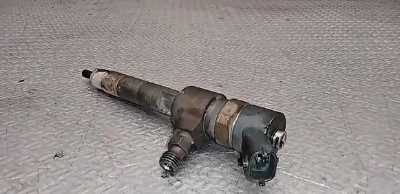 Opel Zafira B Fuel injector 0445110276