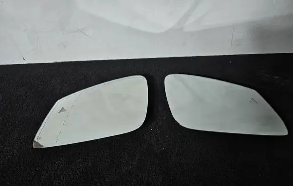 BMW 1 F40 Wing mirror glass 6004925 202406051 G0192229