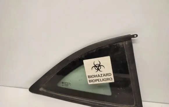Chevrolet Camaro Rear side window 92194977