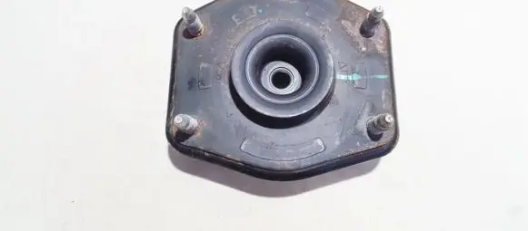 Honda CR-V Coil spring mount 