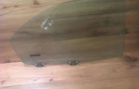 KIA Sportage Rear door window glass