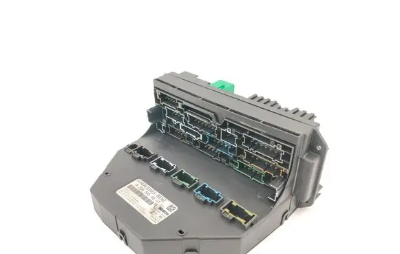 Mercedes-Benz C W204 Fuse module A2045454501