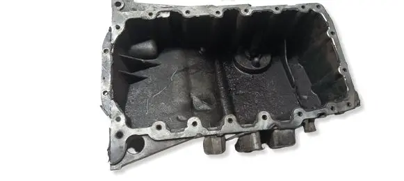 Volkswagen PASSAT B6 Oil sump 03G103603J