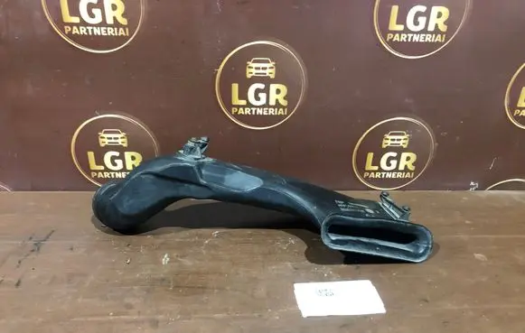 Opel Astra H Air intake duct part 55351756 551020308