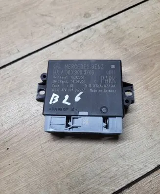 Mercedes-Benz E W212 Parking PDC control unit/module A0009003706
