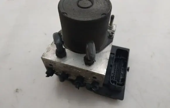 Audi A4 S4 B7 8E 8H ABS Pump 8E0910517H 8E0614517BF