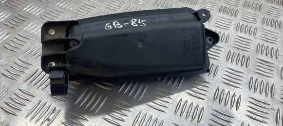 Vacuum air tank