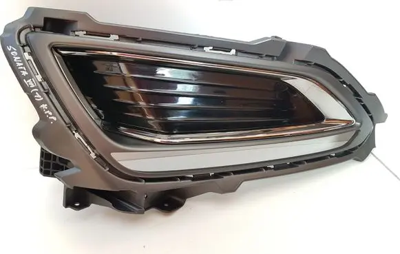 Hyundai Sonata Front fog light trim/grill 86525E6100