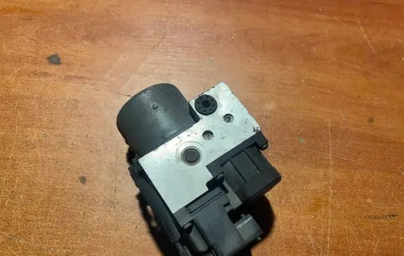 Mitsubishi Carisma ABS Pump 0273004488 0265216773 MR475695