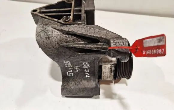 Iveco Daily 30.8 - 9 Power steering pump 504385414