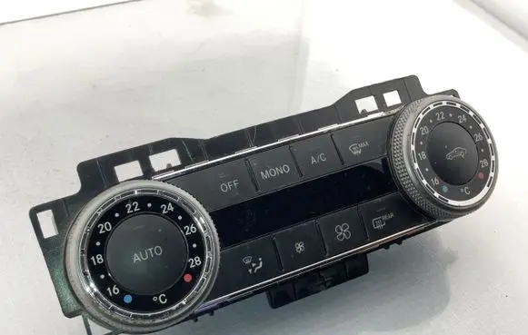 Mercedes-Benz C W204 Climate control unit A2048300590 SW380700 HW4107