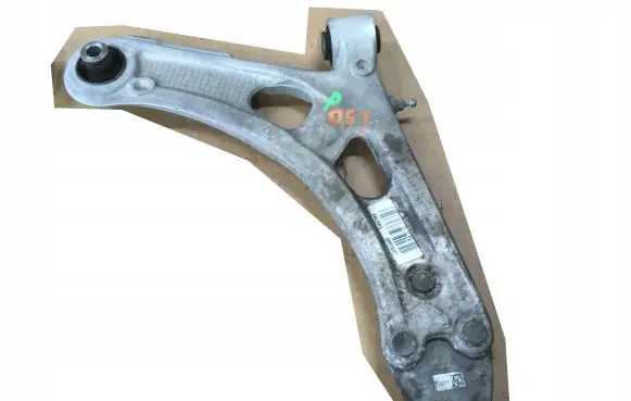 Citroen DS7 Crossback Front lower control arm/wishbone 9815396280