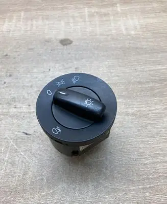 Volkswagen Jetta III Light switch 1K0941431P