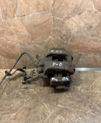 BMW 3 GT F34 Front brake caliper