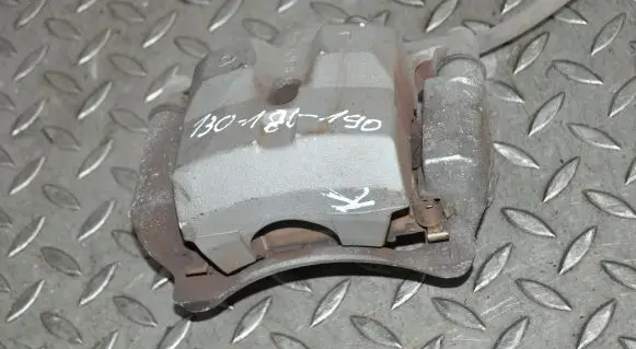 Toyota Prius (XW50) Front brake caliper