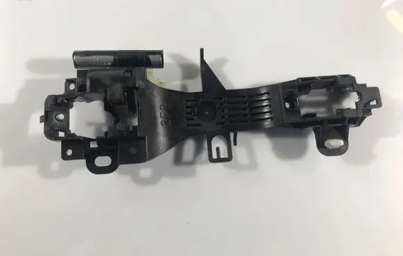 Subaru Forester SK Front door exterior handle/bracket 61142CA000