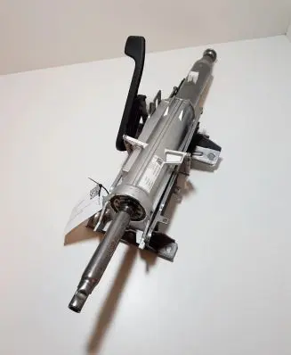 Steering wheel axle set
