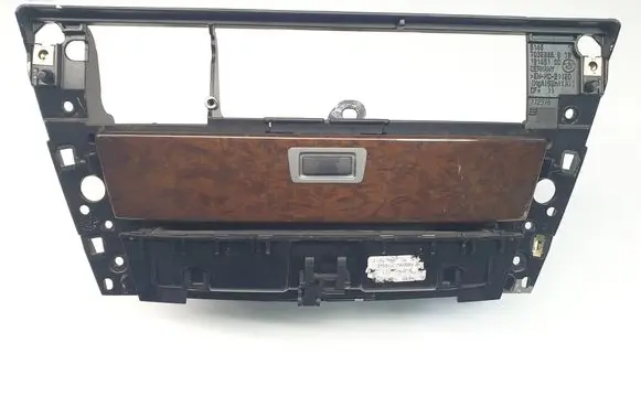 BMW 7 E65 E66 Dashboard storage box/compartment 7032886 51457032886