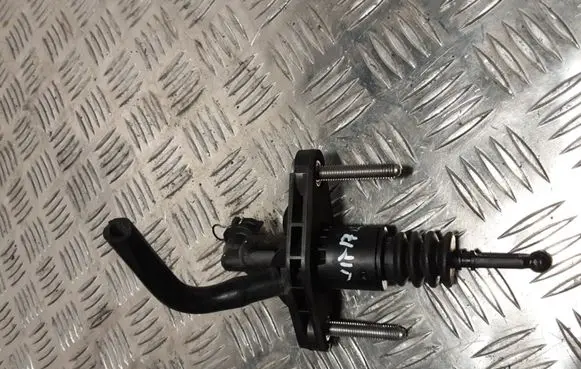 Suzuki Vitara (LY) Clutch master cylinder