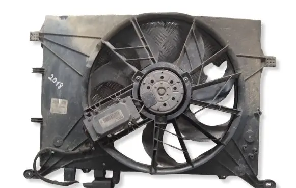 Volvo V70 Electric radiator cooling fan 0130303947 030512 30645148
