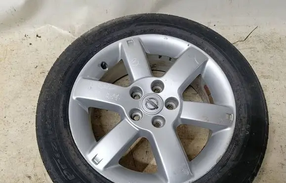 Nissan X-Trail T30 R17 alloy rim 