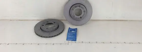 Volkswagen Golf VII Front brake disc 418137