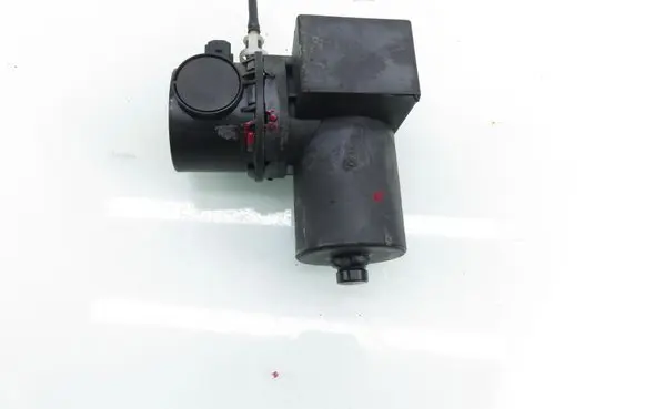 Seat Cordoba (6K) Central locking vacuum pump 1L0862257A