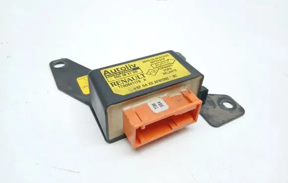 Renault Scenic I Airbag control unit/module 7700841176A
