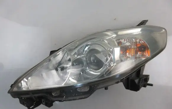 Mazda 5 Headlight/headlamp