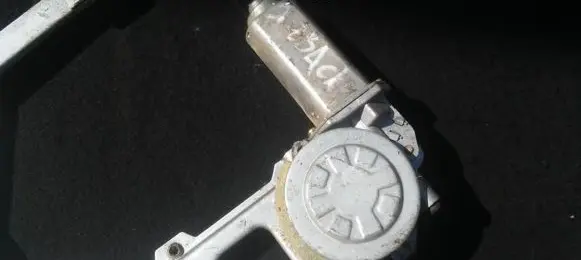 Subaru Outback Rear door window regulator motor