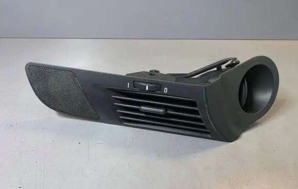 BMW 5 E39 Dashboard side air vent grill/cover trim 8391174