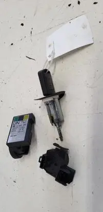 Opel Corsa C Ignition lock 13168306 5WK47631 13144390