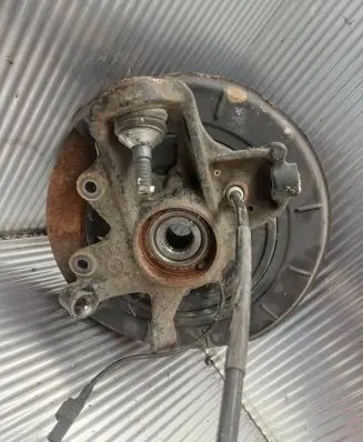 Mercedes-Benz R W251 Rear wheel hub