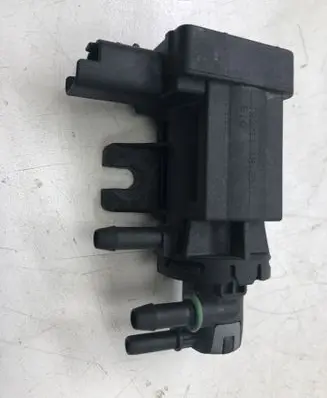 Citroen DS4 Turbo solenoid valve 9674084680