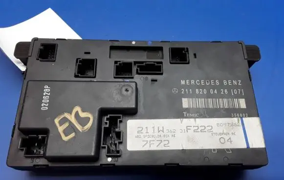 Mercedes-Benz E W211 Door control unit/module 2118200426