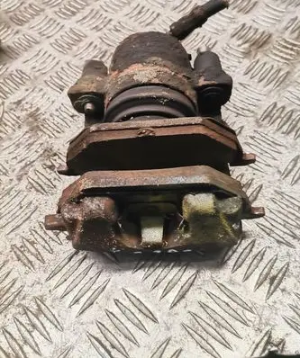 Skoda Octavia Mk2 (1Z) Front brake caliper