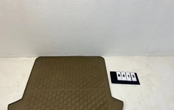 Volvo XC90 Rubber trunk/boot mat liner 30681870
