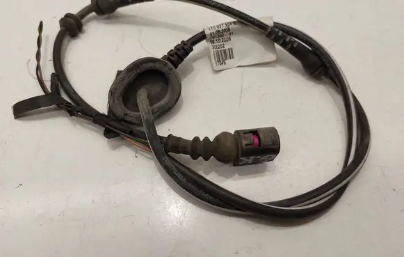 Volkswagen Touran I Rear ABS sensor wiring 1T0927904S