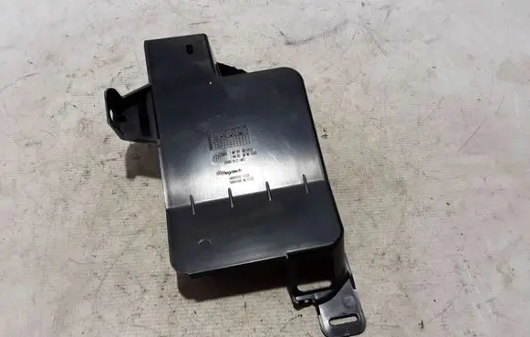 BMW 5 G30 G31 Other trunk/boot trim element 7447173