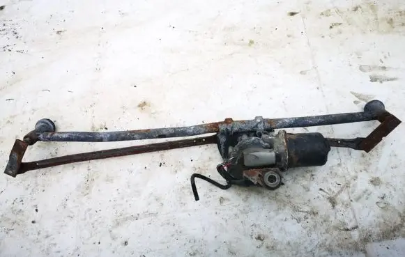 Iveco Daily 40.8 Front wiper linkage and motor