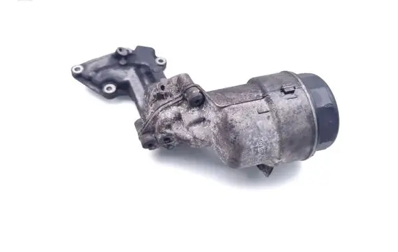 Mercedes-Benz R W251 Oil filter mounting bracket 6740273366
