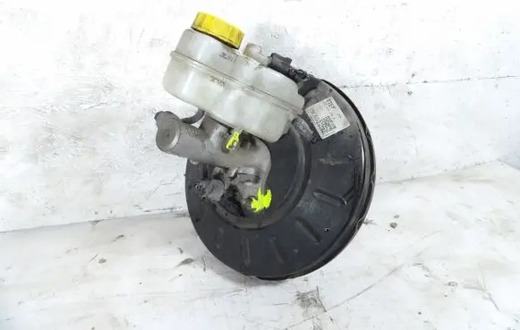 Skoda Fabia Mk2 (5J) Brake booster 6R1614105R